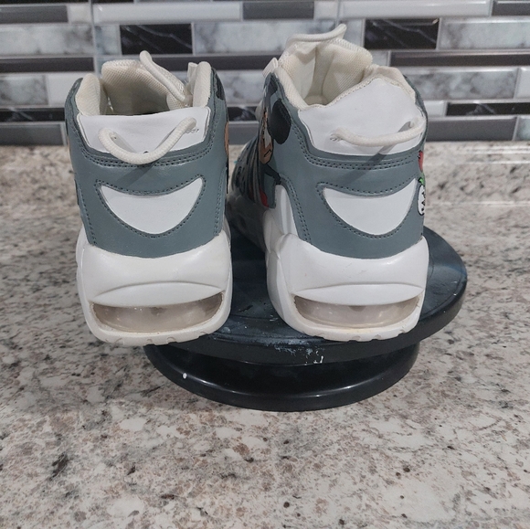 Air custom mickey mouse size 8.5 - Picture 3 of 6